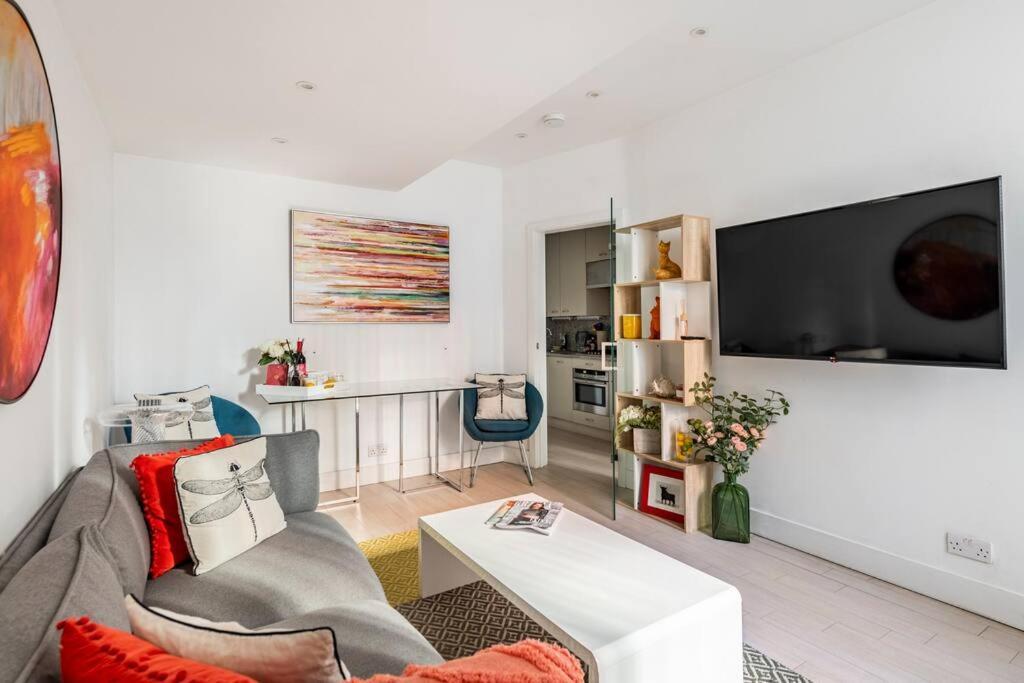 Chelsea Posh Apartment Londra Exterior foto